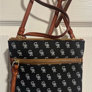 Dooney & Bourke MLB Colorado Rockies Zipper Crossbody Leather Black New